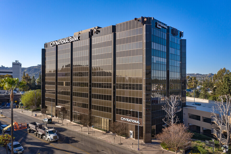 4605 Lankershim Blvd, North Hollywood, CA en alquiler - Foto del edificio - Imagen 2 de 17