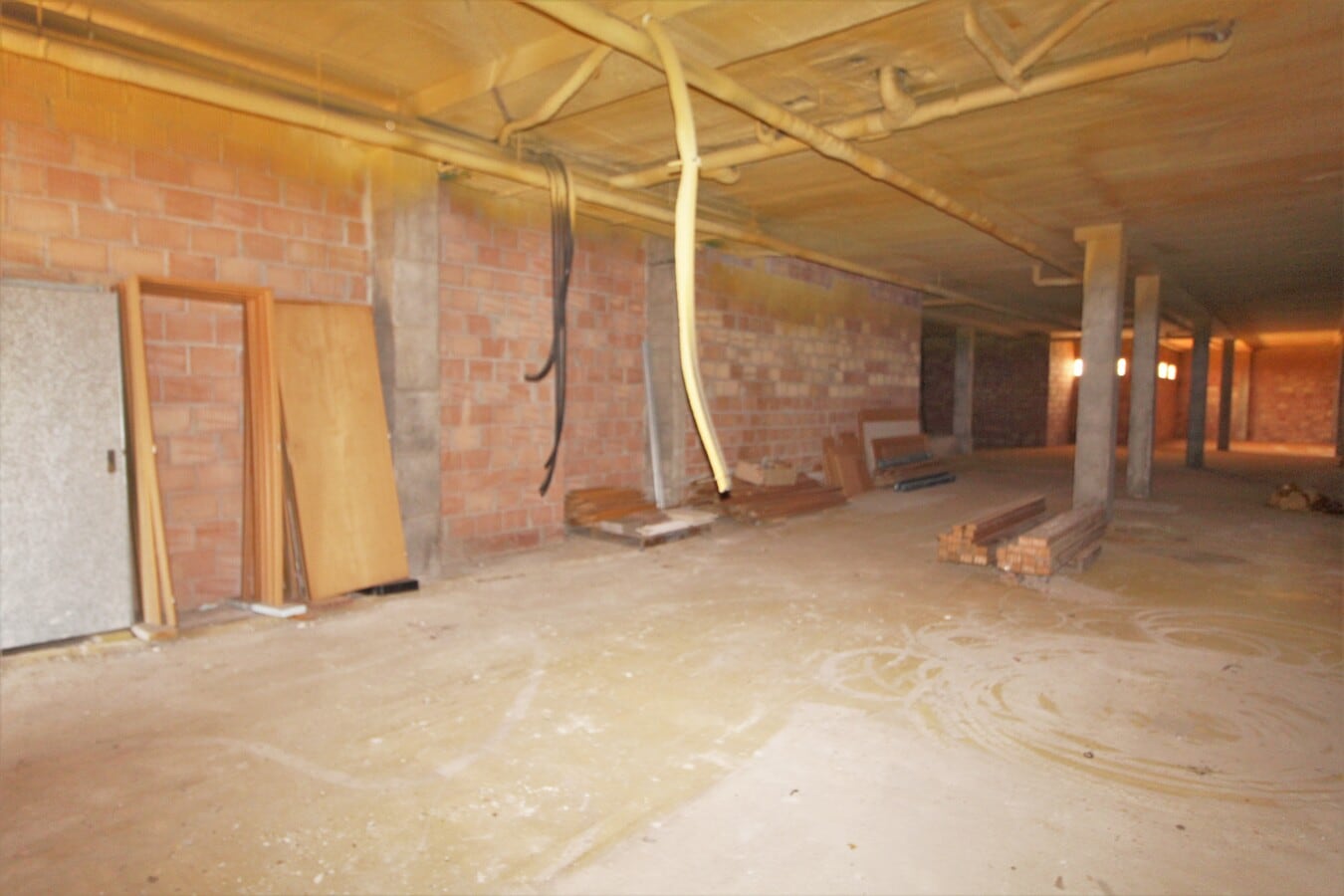 Maó, BAL 07702 -  -  - Foto del interior - Image 1 of 3