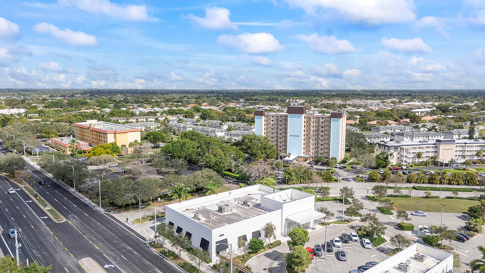 3481 N University Dr, Coral Springs, FL en venta - Foto del edificio - Imagen 2 de 39