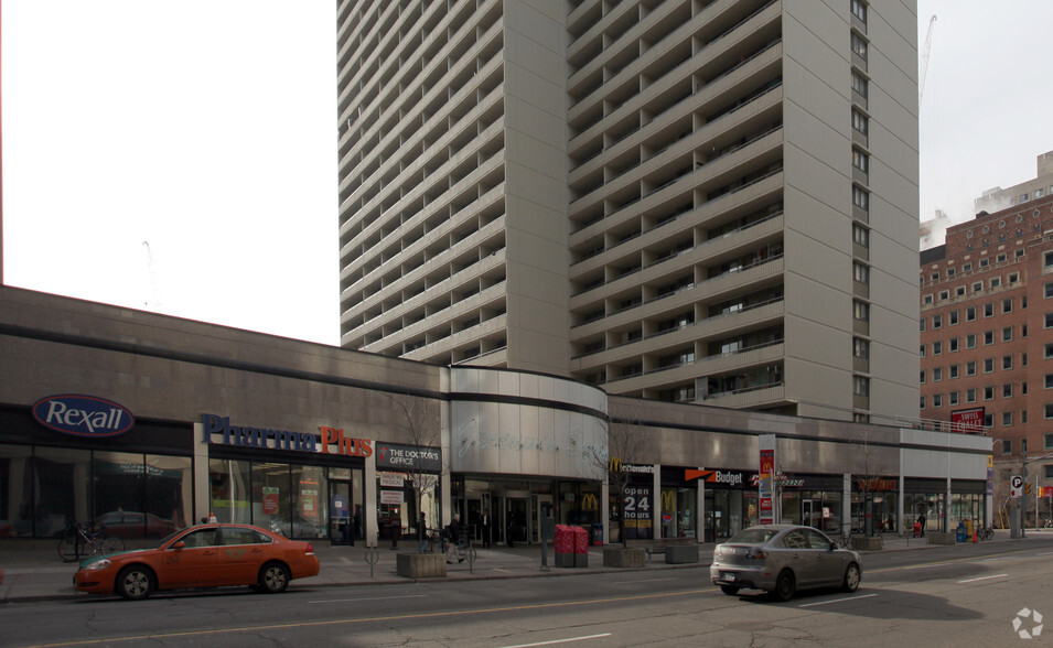 345 Bloor St E, Toronto, ON en alquiler - Foto del edificio - Imagen 3 de 5