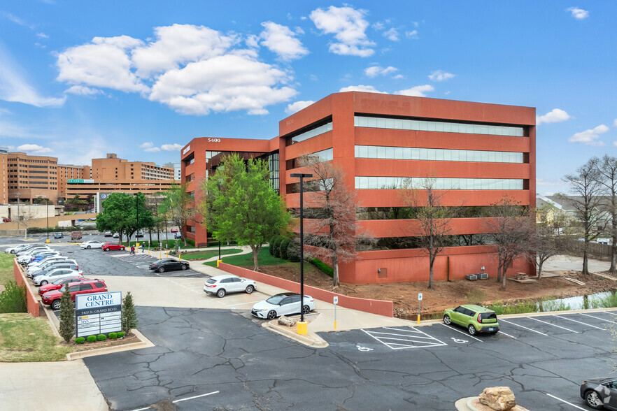 5400 N Grand Blvd, Oklahoma City, OK en alquiler - Foto del edificio - Imagen 3 de 6