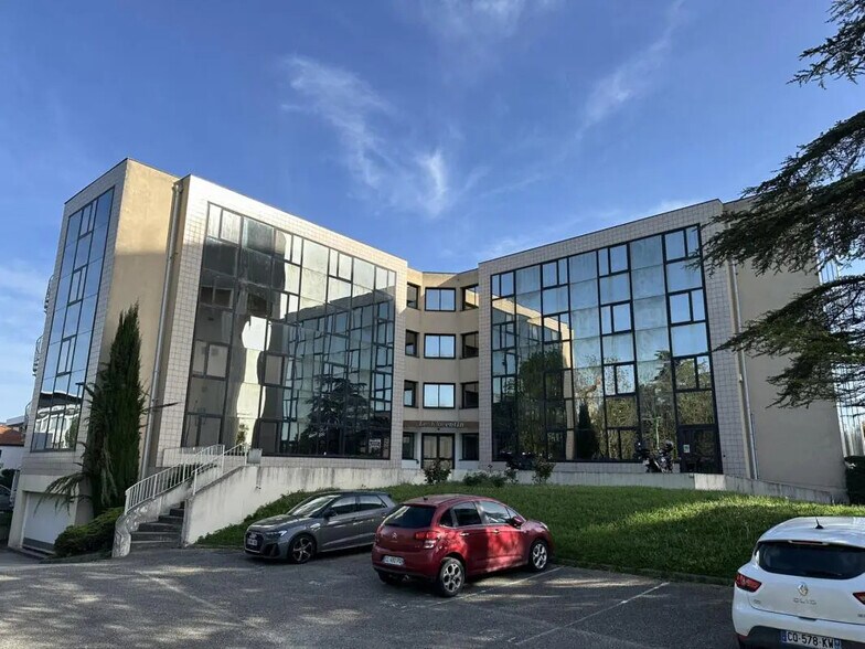 71 Chemin Du Moulin Carron, Écully en alquiler - Foto del edificio - Imagen 3 de 5