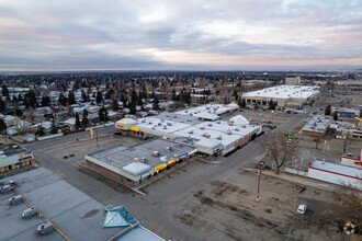 9330 Macleod Trl, Calgary, AB - VISTA AÉREA  vista de mapa - Image1