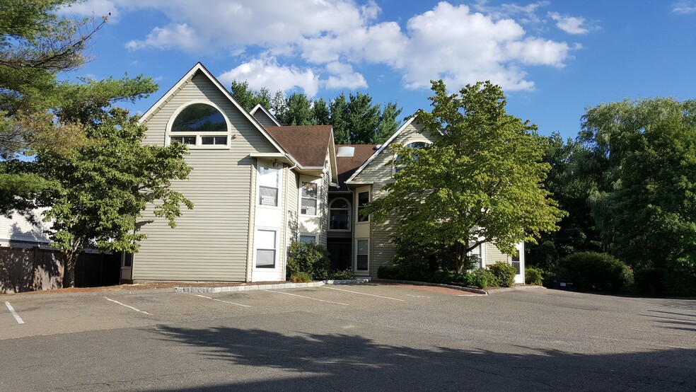 1698 Post Rd E, Westport, CT en venta - Foto del edificio - Imagen 1 de 12