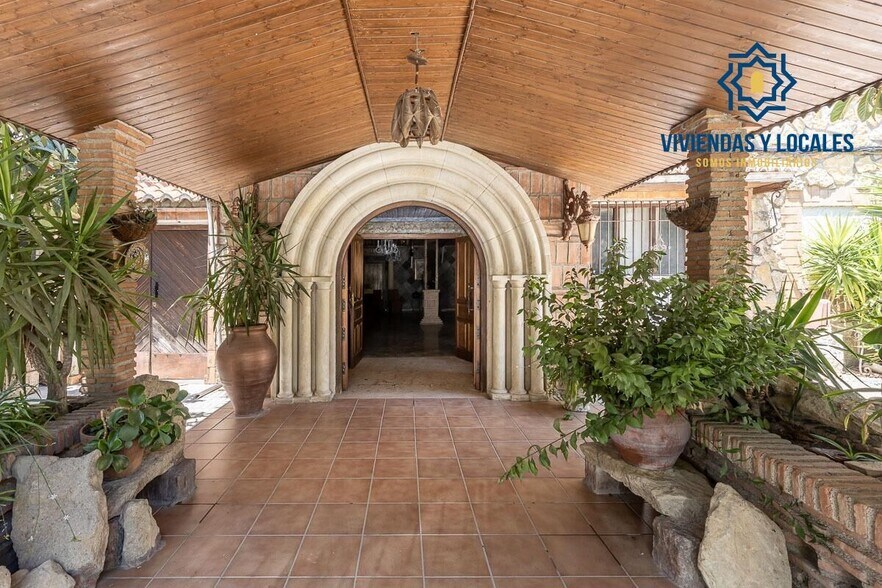 Local en Cenes de la Vega, Granada en venta - Foto del edificio - Imagen 3 de 40