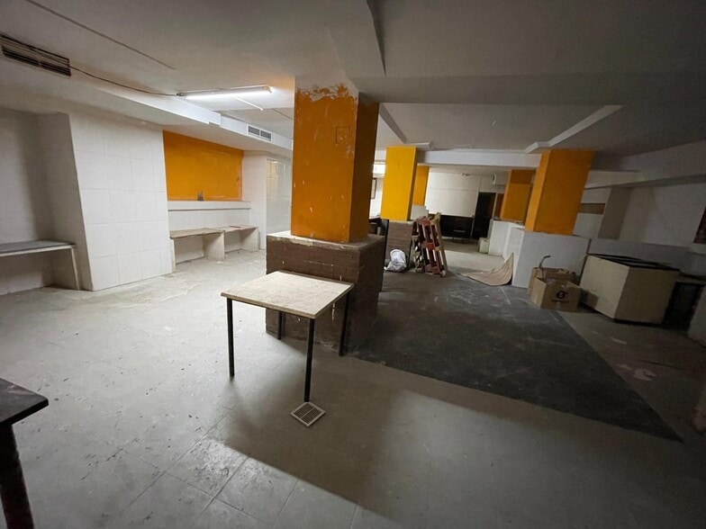 Local en Elche en venta - Foto del edificio - Imagen 3 de 6