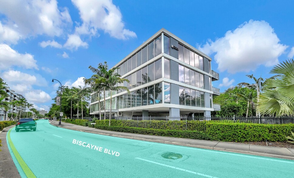 5555 Biscayne Blvd, Miami, FL en alquiler - Foto del edificio - Imagen 2 de 2