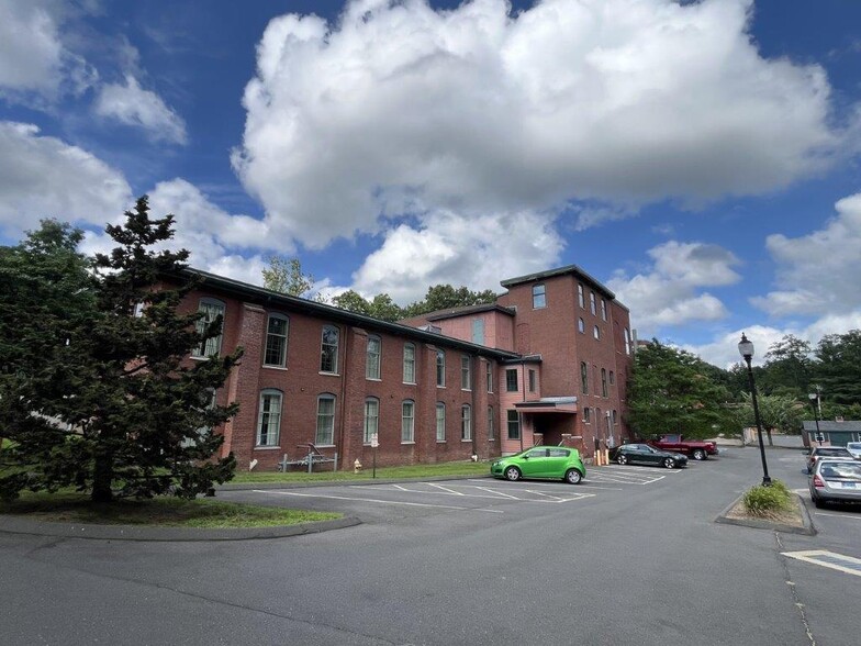 158 Hartford Rd, Manchester, CT en alquiler - Foto del edificio - Imagen 2 de 8