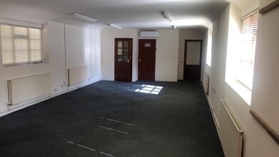 Sandhawes Hl, East Grinstead en alquiler Foto del interior- Imagen 2 de 4