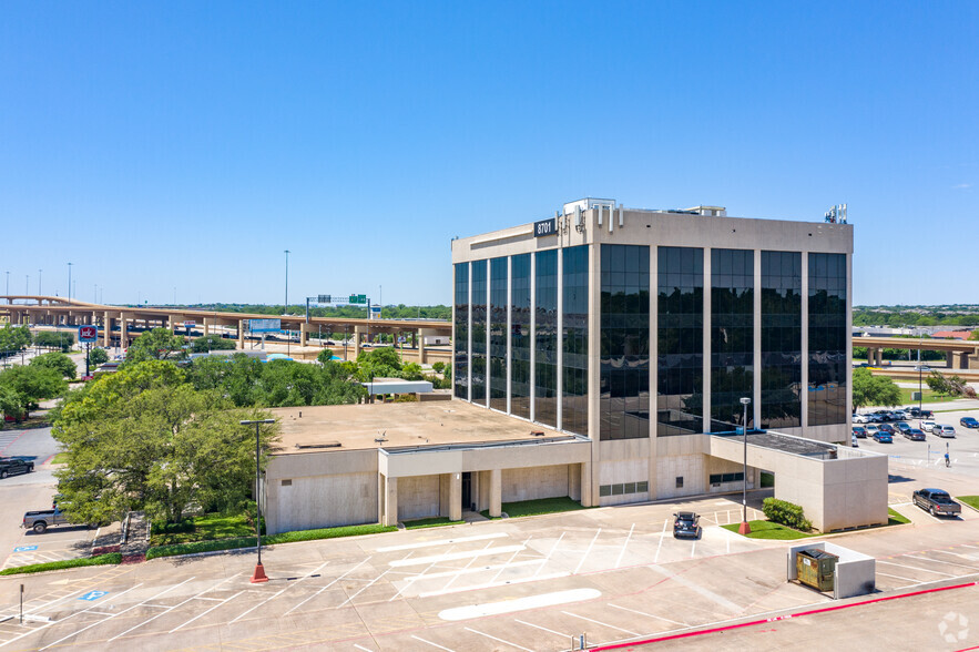 8701 Bedford Euless Rd, Hurst, TX en alquiler - Foto del edificio - Imagen 3 de 12