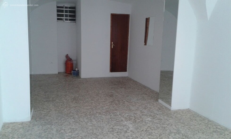 Local en Cáceres, Cáceres en alquiler - Foto del edificio - Imagen 3 de 3