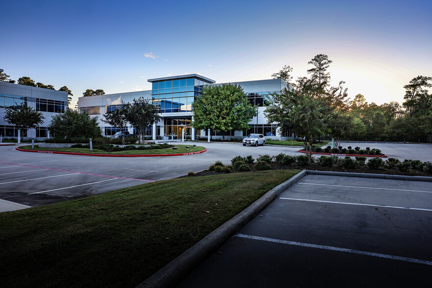 2750 Technology Forest Blvd, The Woodlands, TX en alquiler - Foto del edificio - Imagen 3 de 21