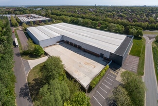 Más detalles de 73 Mercers Dr, Milton Keynes - Nave en alquiler