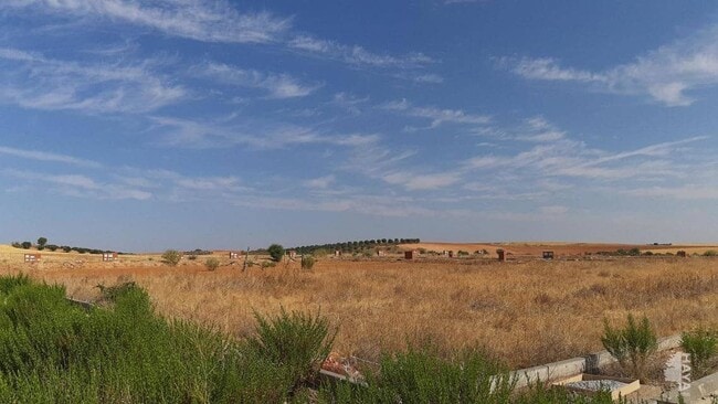 Más detalles de Calle de Mediterráneo, 3, Villanueva de la Torre - Terreno en venta