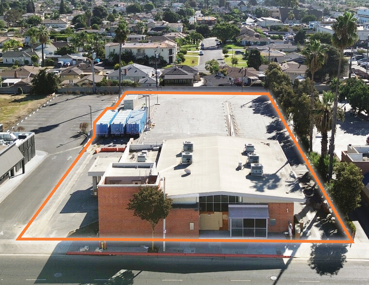 10010 Paramount Blvd, Downey, CA en venta - Foto del edificio - Imagen 1 de 6