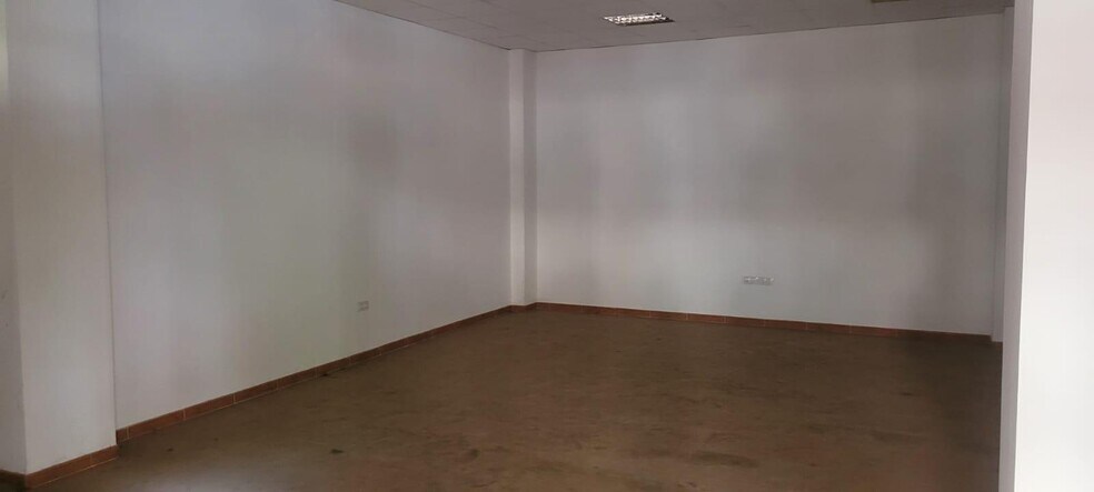 Local en Cáceres, Cáceres en alquiler - Foto del interior - Imagen 3 de 4
