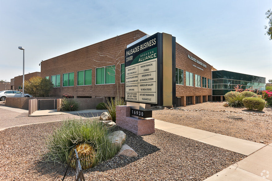 16930 E Palisades Blvd, Fountain Hills, AZ en alquiler - Foto del edificio - Imagen 3 de 3