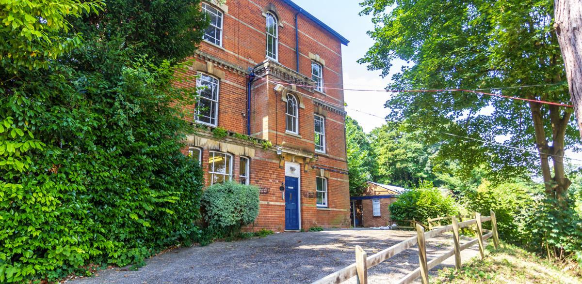 99 Hemdean Rd, Reading en venta Foto principal- Imagen 1 de 10