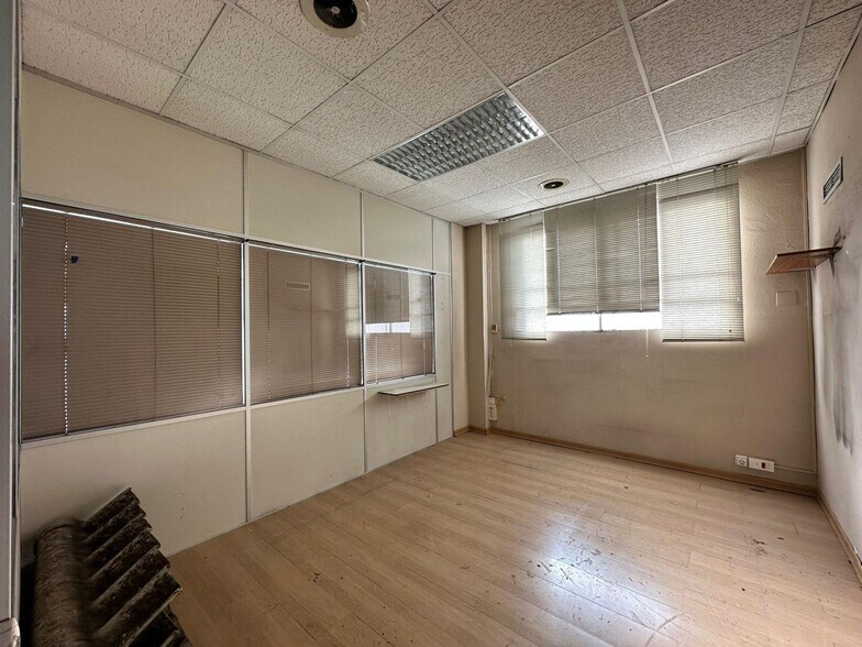 Local en Carlet en alquiler - Foto del edificio - Imagen 2 de 8