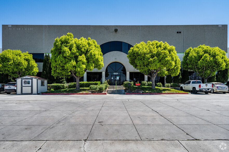 1001 Doubleday Ave, Ontario, CA en alquiler - Foto del edificio - Imagen 3 de 16