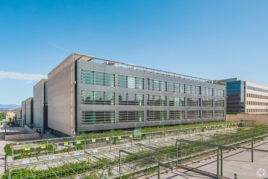 Calle José Echegaray, 6, Las Rozas de Madrid, Madrid en alquiler - Foto del edificio - Imagen 3 de 24