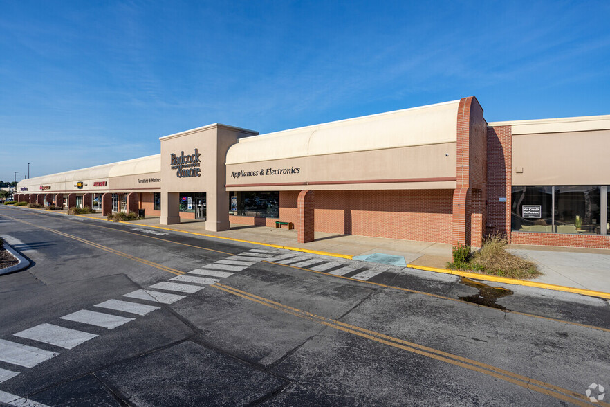 5714-5900 Brainerd Road Rd, Chattanooga, TN en alquiler - Foto del edificio - Imagen 2 de 9