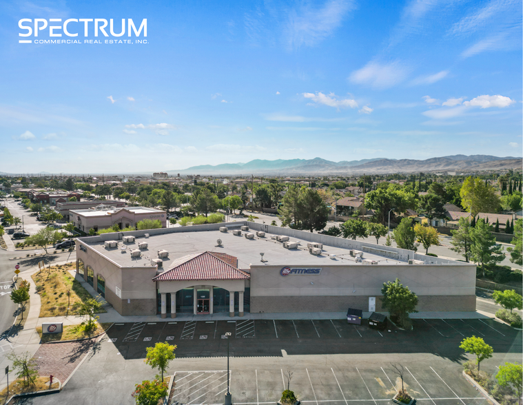 1335 Rancho Vista Blvd, Palmdale, CA en venta - Foto del edificio - Imagen 1 de 10