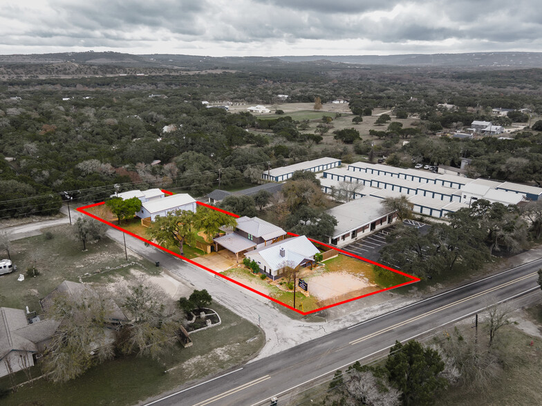 15600 Ranch Road 12, Wimberley, TX en venta - Foto del edificio - Imagen 2 de 15