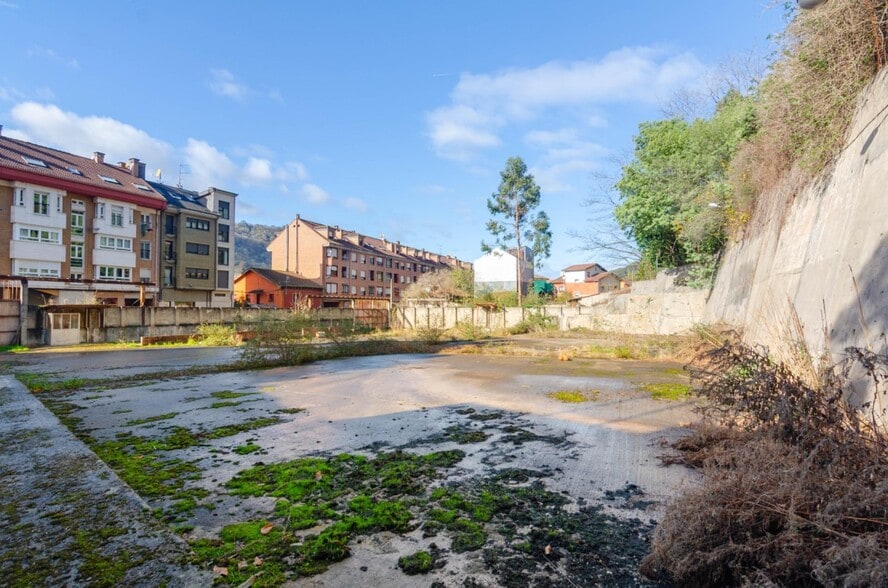 Terreno en Mieres en venta - Foto de la construcción - Imagen 3 de 37