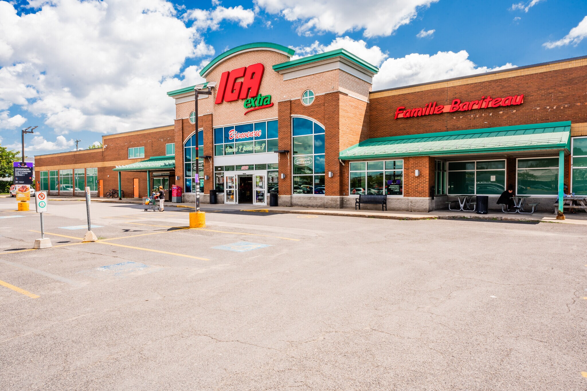 6250 Blvd Cousineau, Saint-hubert, QC en alquiler Foto del edificio- Imagen 1 de 12