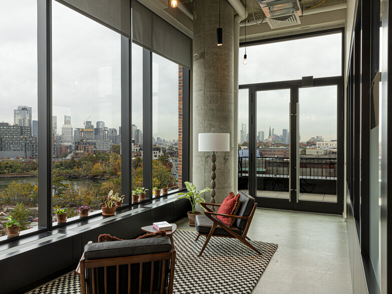 25 Kent Ave, Brooklyn, NY en alquiler - Foto del interior - Imagen 2 de 37