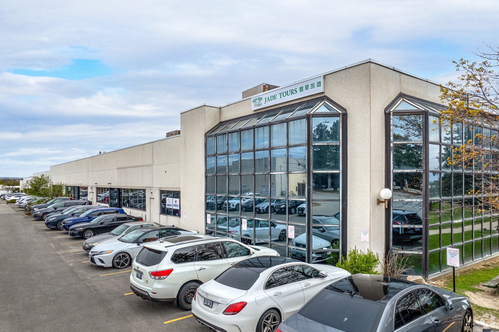 50 W Wilmot St, Richmond Hill, ON en venta Foto del edificio- Imagen 1 de 1