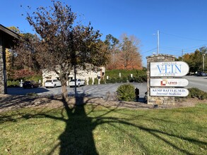 1091 Hendersonville Rd, Asheville, NC en alquiler Foto del edificio- Imagen 2 de 9