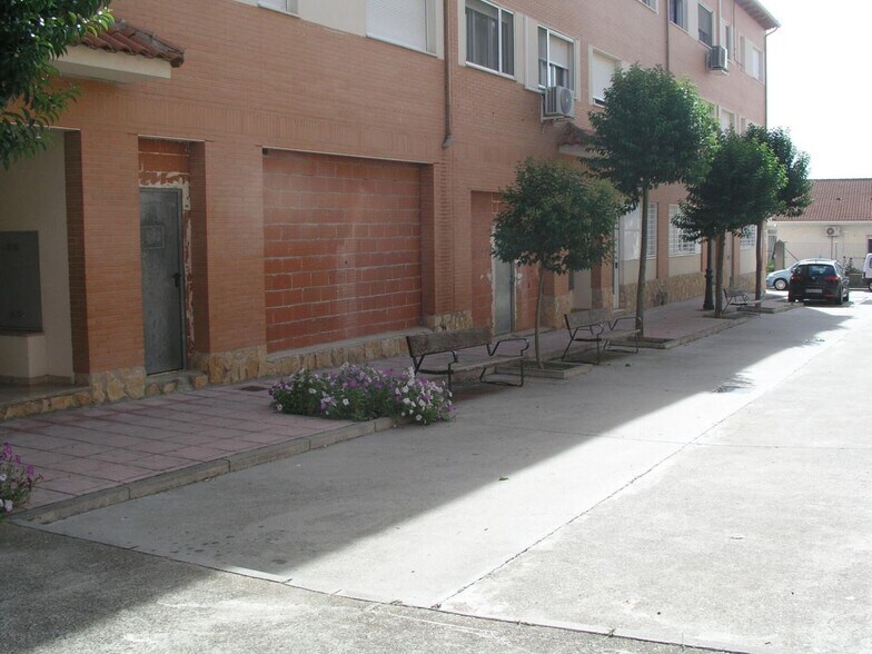 Edificio residencial en Torrelaguna, Madrid en venta - Foto del edificio - Imagen 1 de 3