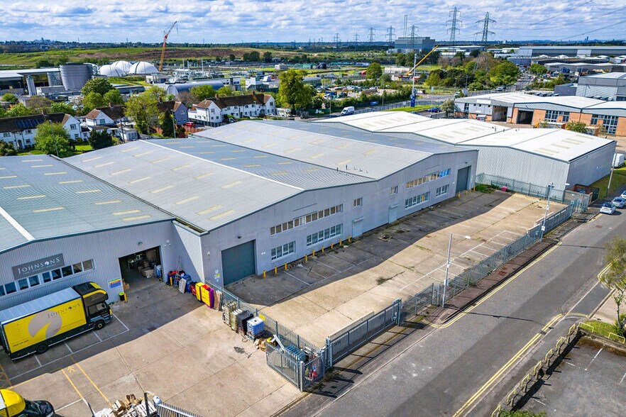 Bath House Rd, Croydon en alquiler - Foto del edificio - Imagen 2 de 5