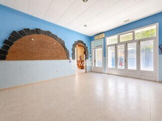 Más detalles de Carrer del Puig Rom, 115, Roses - Edificio residencial en venta