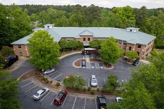 610 Jones Ferry Rd, Carrboro, NC - VISTA AÉREA  vista de mapa - Image1