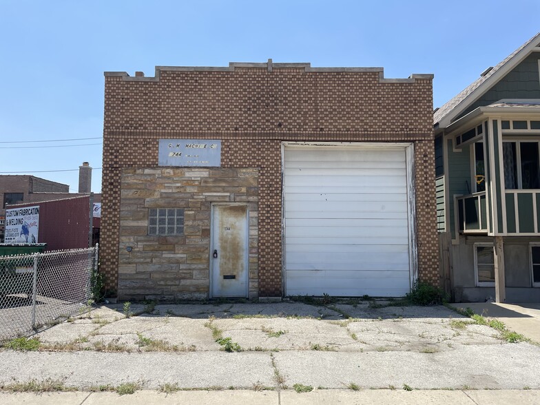 1744 Indianapolis Blvd, Whiting, IN en venta - Foto del edificio - Imagen 1 de 10