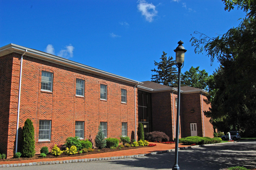 383 Main St, Chatham, NJ en alquiler - Foto del edificio - Imagen 3 de 22