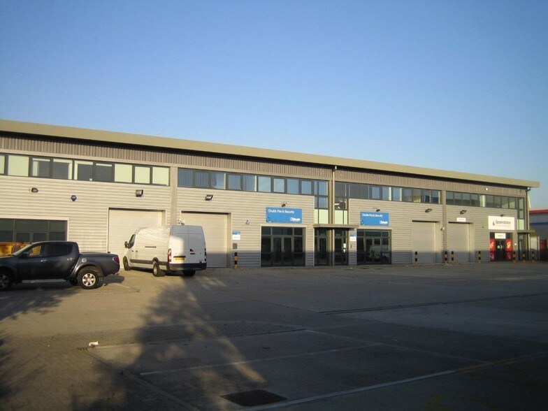 4 Commerce Way, Croydon en alquiler - Foto del edificio - Imagen 1 de 2