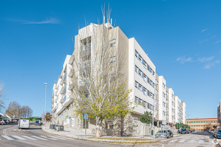 Calle Igualdad, 4, San Fernando De Henares, Madrid en alquiler - Foto del edificio - Imagen 2 de 2