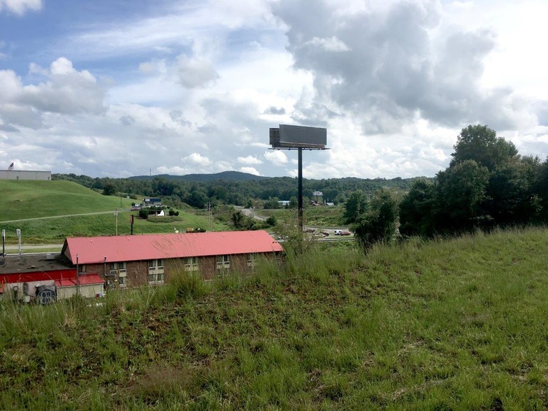 0 Old Galax Pike, Hillsville, VA en venta - Foto del edificio - Imagen 3 de 8