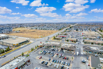 873 85th St SW, Calgary, AB - VISTA AÉREA  vista de mapa - Image1