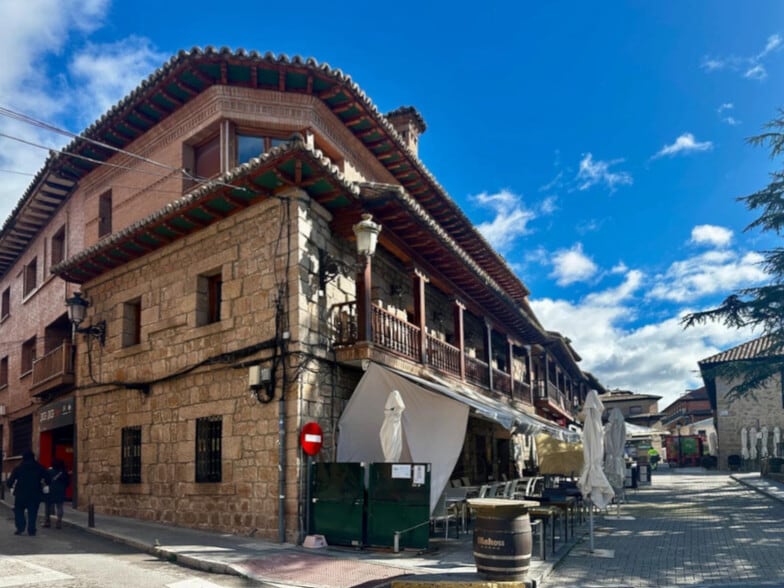 Plaza Adolfo Suárez, 10, Manzanares el Real, Madrid en venta - Foto del edificio - Imagen 2 de 13