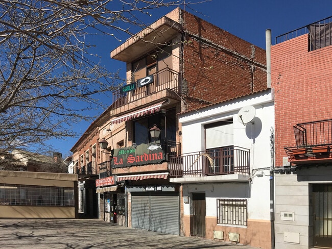 Más detalles de Plaza Constitución, 11, El Álamo - Local en venta