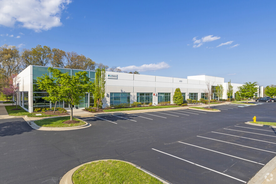 6956 Aviation Blvd, Glen Burnie, MD en alquiler - Foto del edificio - Imagen 2 de 6