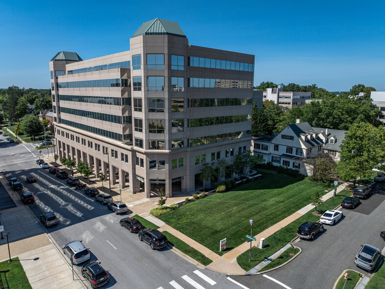 210 W Pennsylvania Ave, Towson, MD en alquiler - Foto del edificio - Imagen 3 de 8