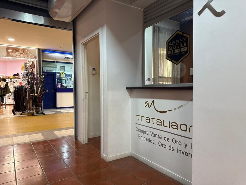 Calle Maestro Amado Morán, 1, Gijón, Asturias en venta - Foto del edificio - Imagen 3 de 30