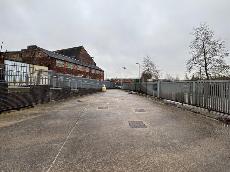 150 Normacot Rd, Stoke On Trent en alquiler - Foto del edificio - Imagen 2 de 7