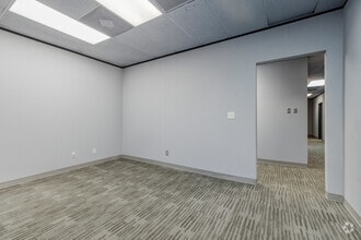 11381 Meadowglen Ln, Houston, TX en alquiler Foto del interior- Imagen 1 de 4